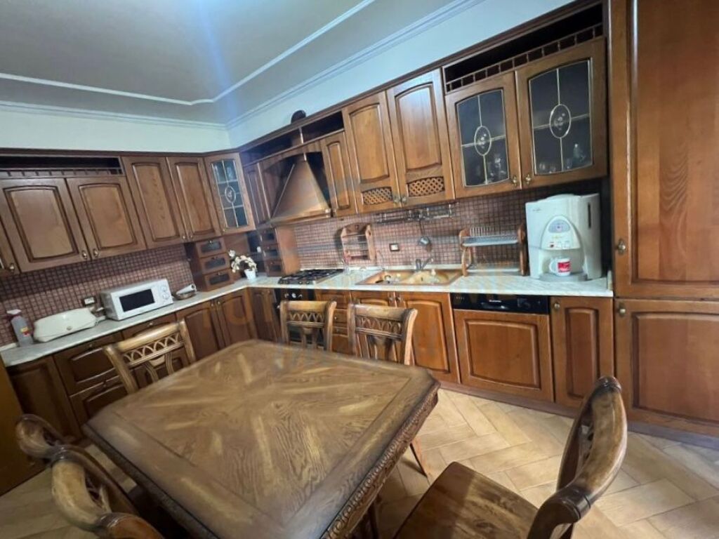 Rent, Duplex, Blloku, Tirana.