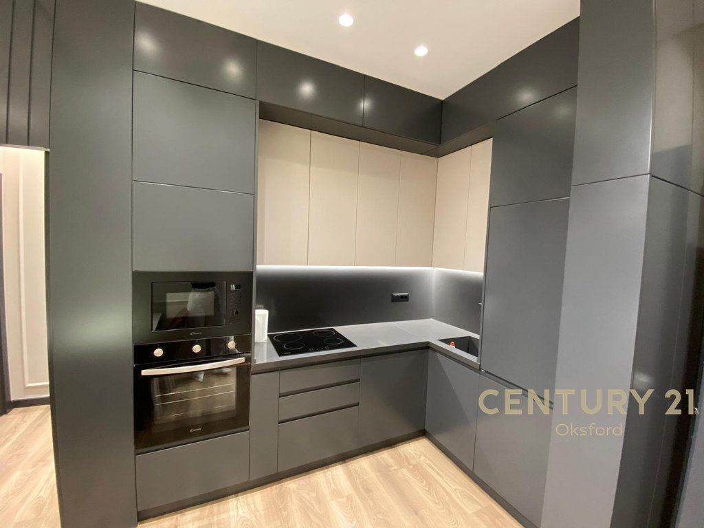 JAPIM ME QIRA APARTAMENT 1+1, TEK TIRANA GARDEN BUILDING NE RRUGEN E KAVAJES!