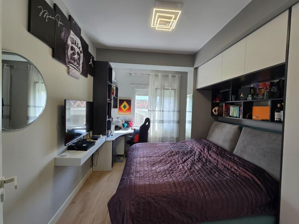 Shitet Duplex Modern tek Kodra e Diellit 2