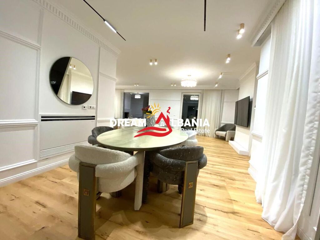 Super Ville di Lusso+Piscina in Affitto a Mjull Bathore, Residenza Elysium (ID 4251441)