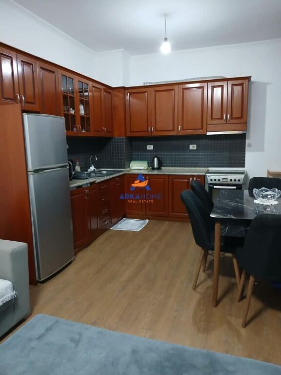JEPET ME QERA APARTAMENT 2+1+BALLKON "FRESK" 42000 LEKE