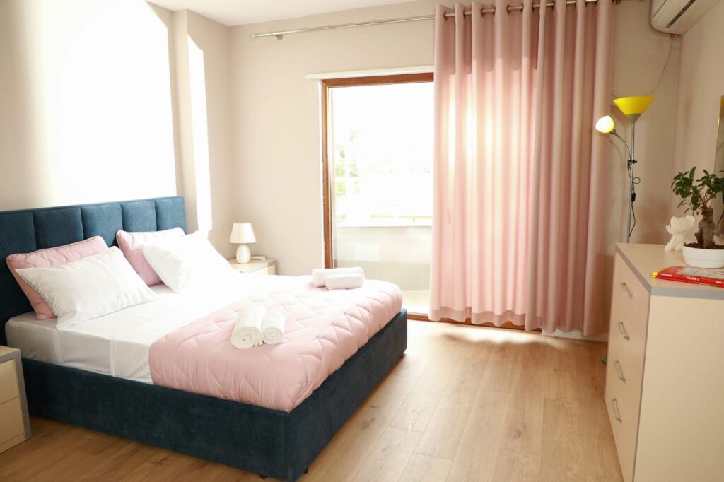 Apartament 1+1 për Qira – Vollga, Durrës 🌊