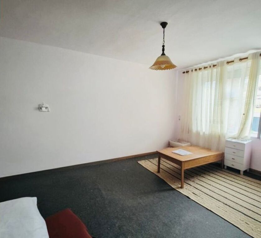 Appartamento 1+1 in vendita – Via Kavajës, vicino a Garden Building!