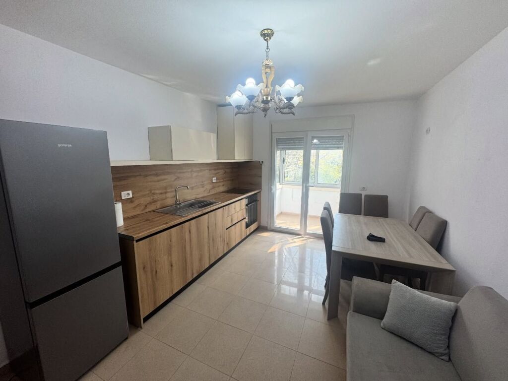 🏡 Apartment 2+1 for Rent – Vasil Shanto Crossroad