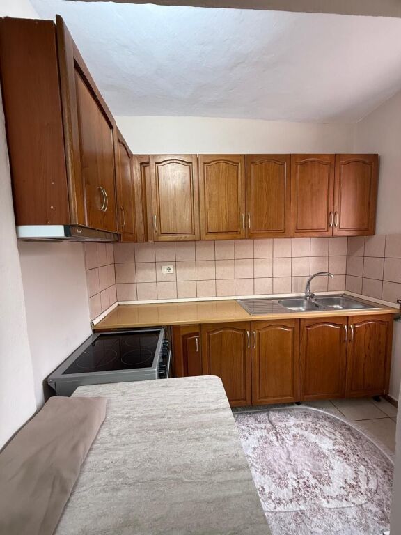 Apartament 1+1 per qira, Mine Peza