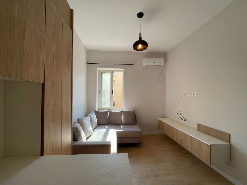 Apartament 1+1 me qera tek Rruga e Durrësit, Ish Ambasada Jugosllave