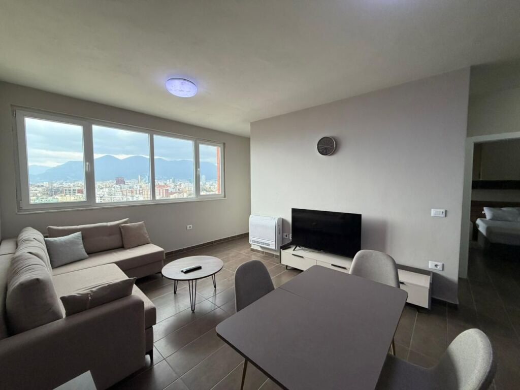 Apartament 2+1 per qira tek Golden Park prane Amerikan 3.