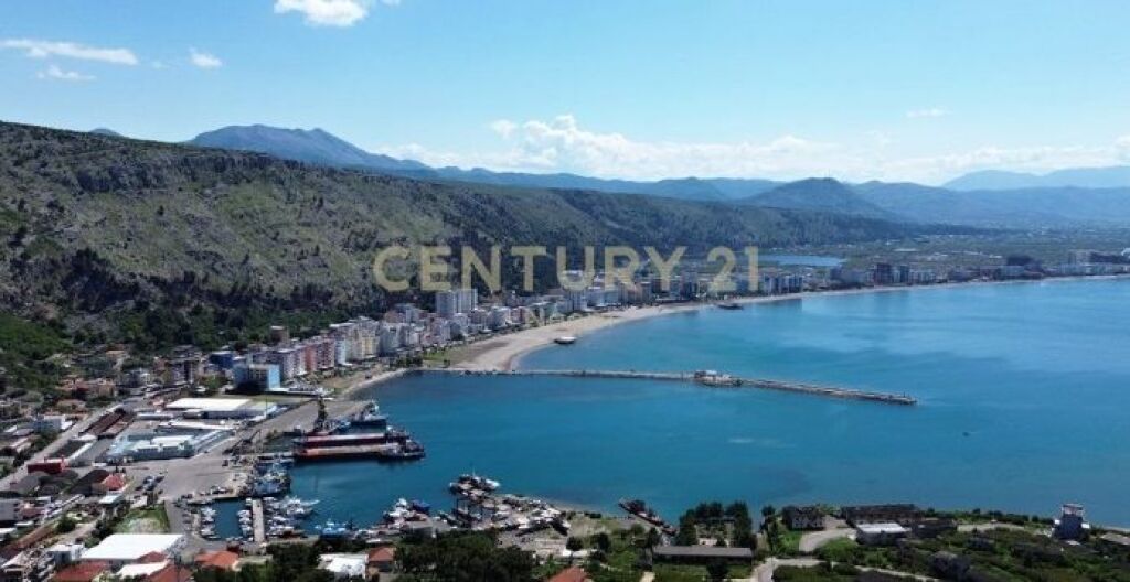 Shitet apartament 1+1 me pamje nga deti