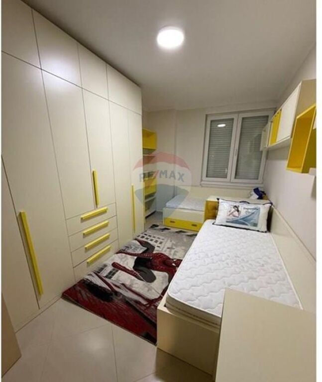 Apartment 2+1+2 for rent at 21 Dhjetori Contact