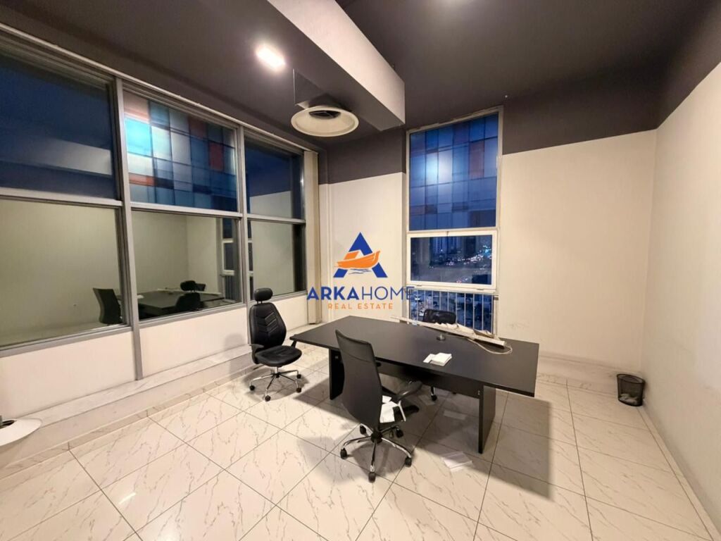 JEPET ZYRE ME QERA 370M2 "TE CASA ITALIA" 3700 EURO (I DISKUTUESHEM)