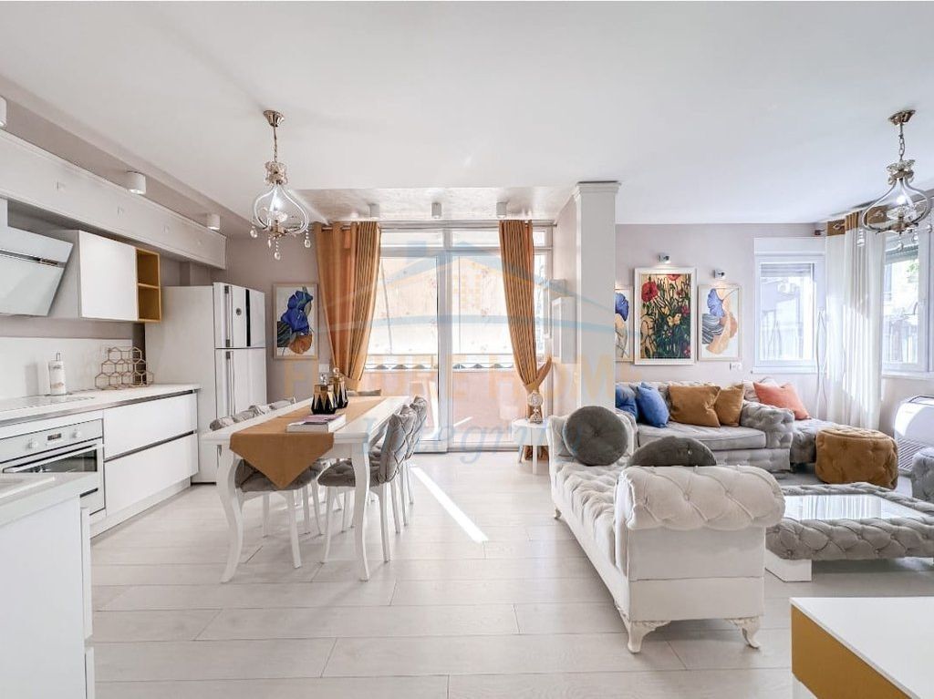 Affitto, Appartamento 2+1+2, Giardino Zoologico, Tirana.