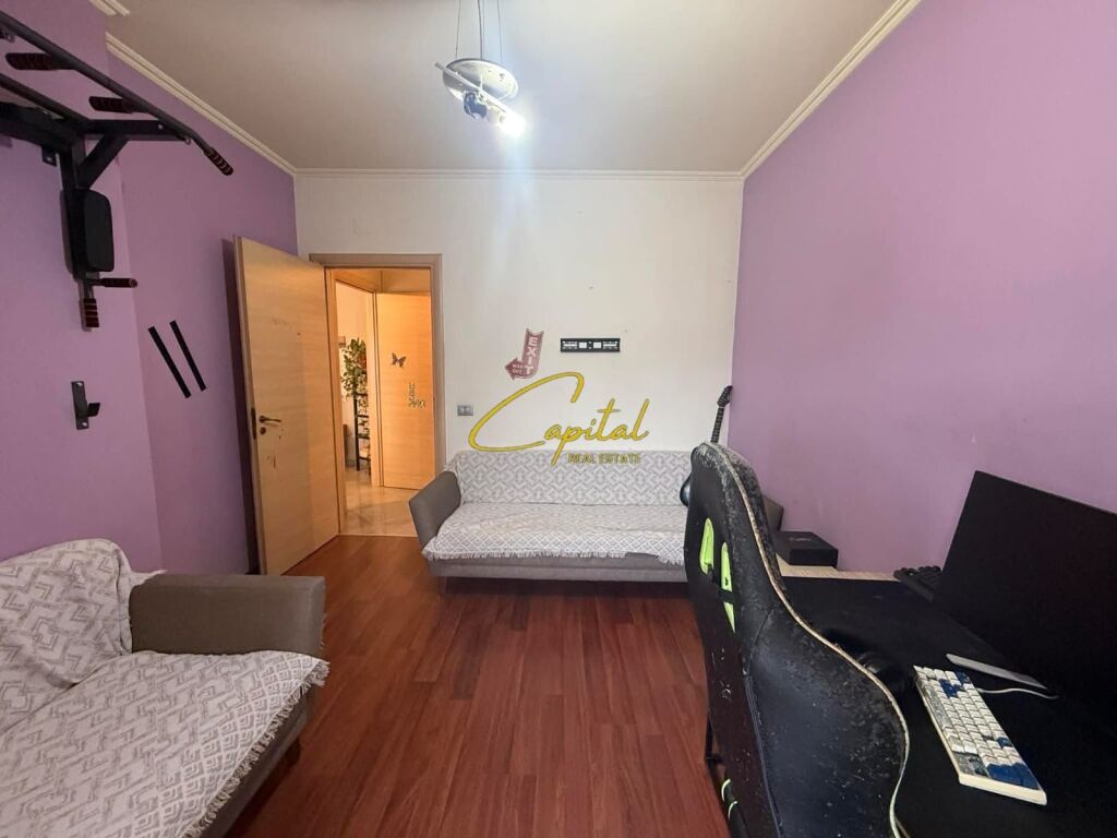 SHITET APARTAMENT 2+1 RRUGA E DIBRES 210.000 EURO