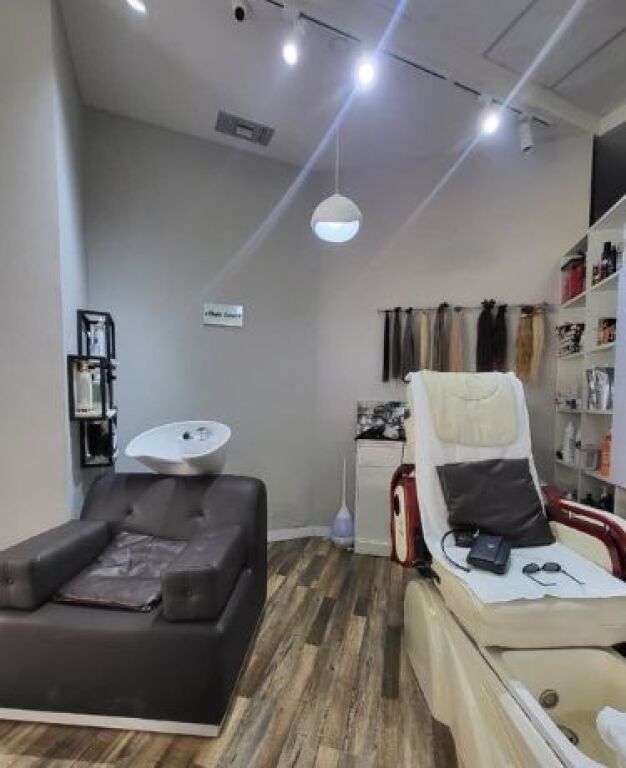 Negozio in vendita sulla strada principale – zona ad alto flusso