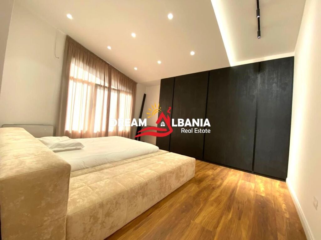 Super Ville di Lusso+Piscina in Affitto a Mjull Bathore, Residenza Elysium (ID 4251441)