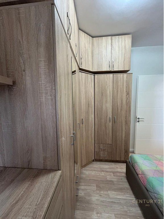 1+1 FOR RENT AT THE MUNICIPALITY OF PARIS