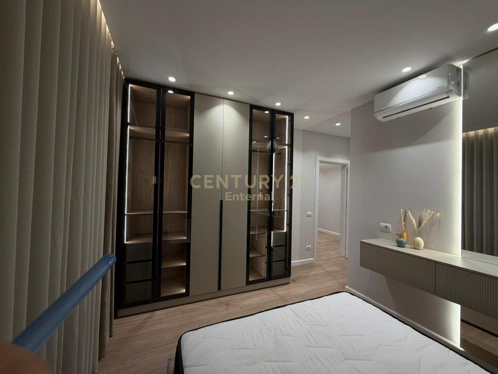 Luxury 2+1+2 apartment for rent at Golden Tower, on Mine Peza Street