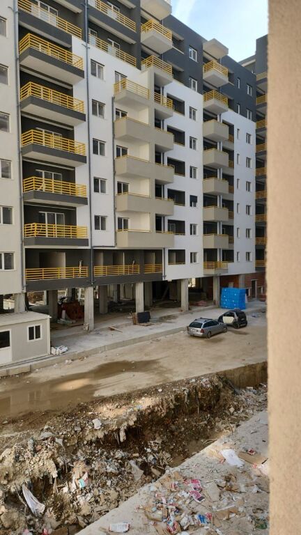 Shitet 2+1 te Rr dritan Hoxha