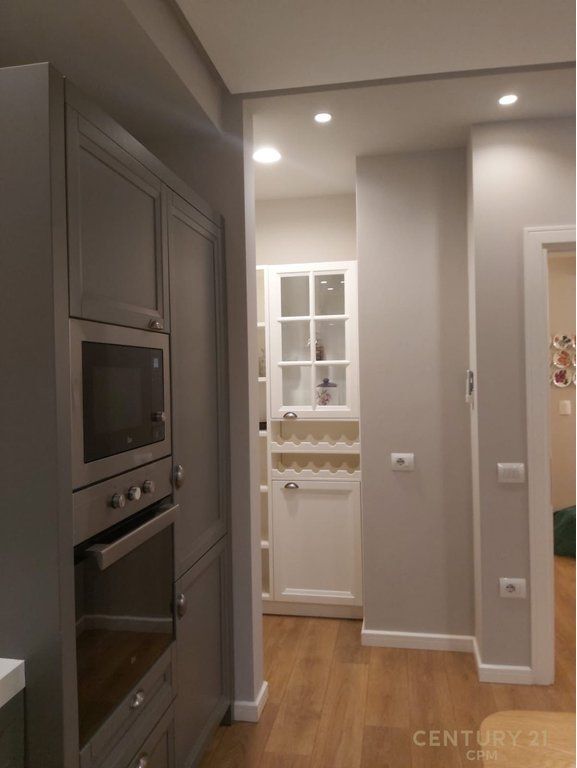 APARTAMENT 1+1 ME KUZHINE ME VETE ME QERA NE MYSLYM SHYR