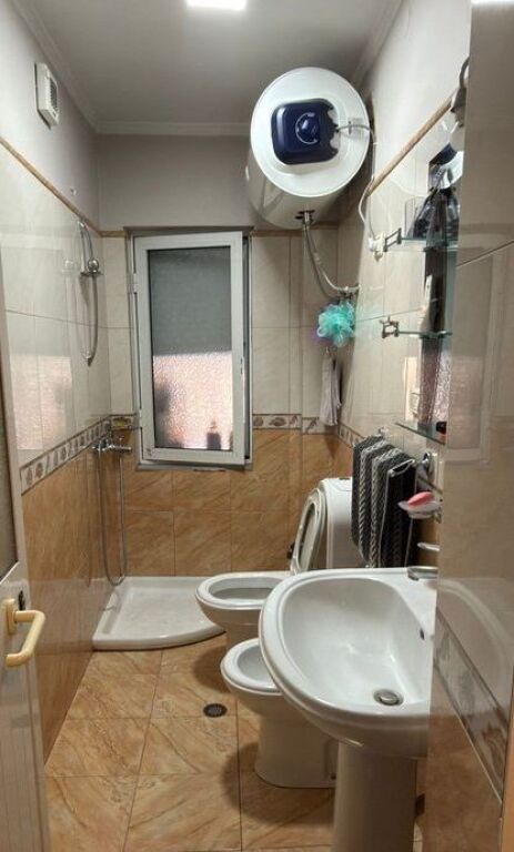 Appartamento in vendita 2+1+2 in Via Naim Frasheri, RR Kavajes