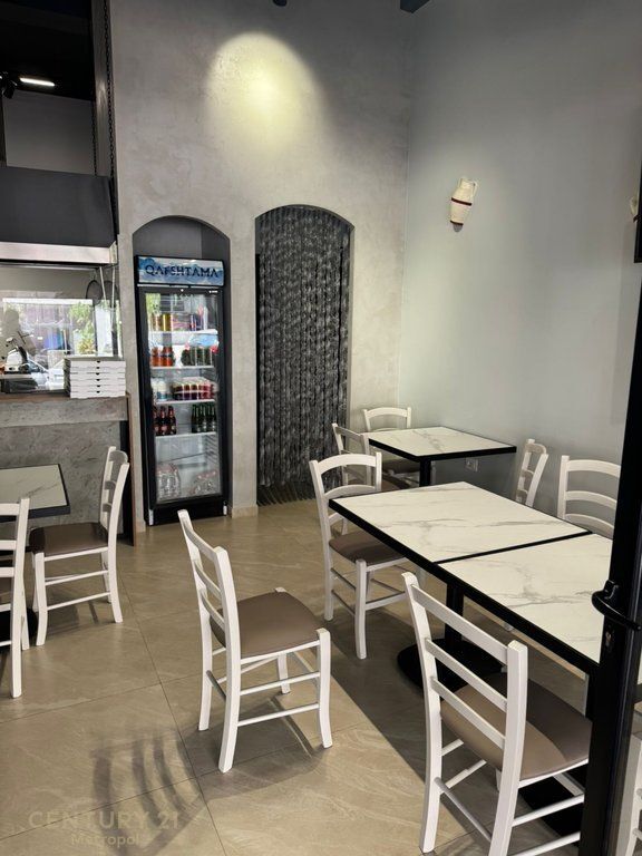 COMMERCIAL SPACE FOR RENT READY WITH INVESTMENT FOR PIZZERIA-YZBERISH!