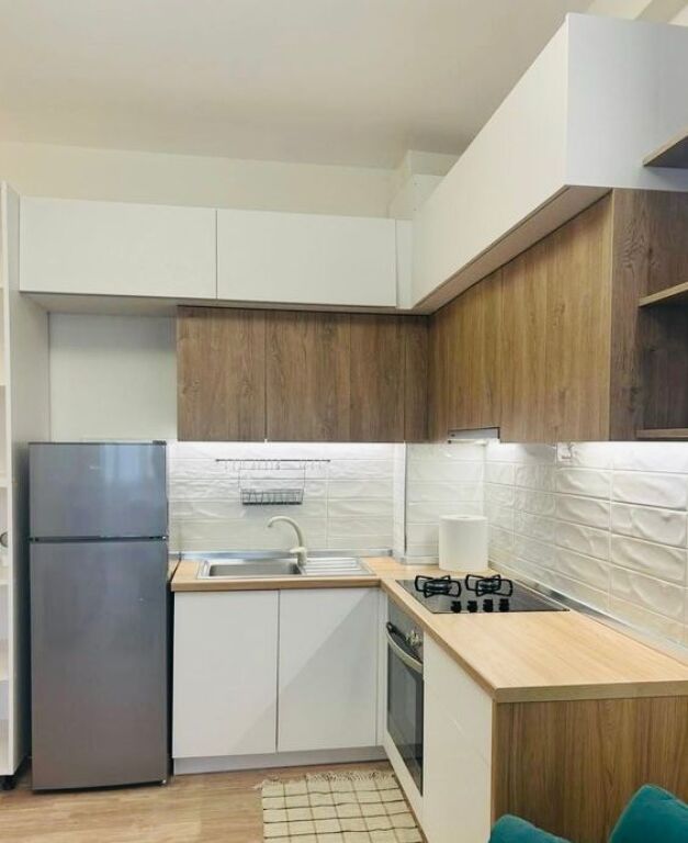 1+1 ME QERA TE KOMUNA E PARISIT