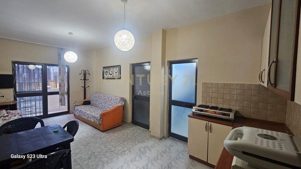 VENDESI APPARTAMENTO 1+1 A GOLEM, VICINO A BONITA VIENA 60,000 €