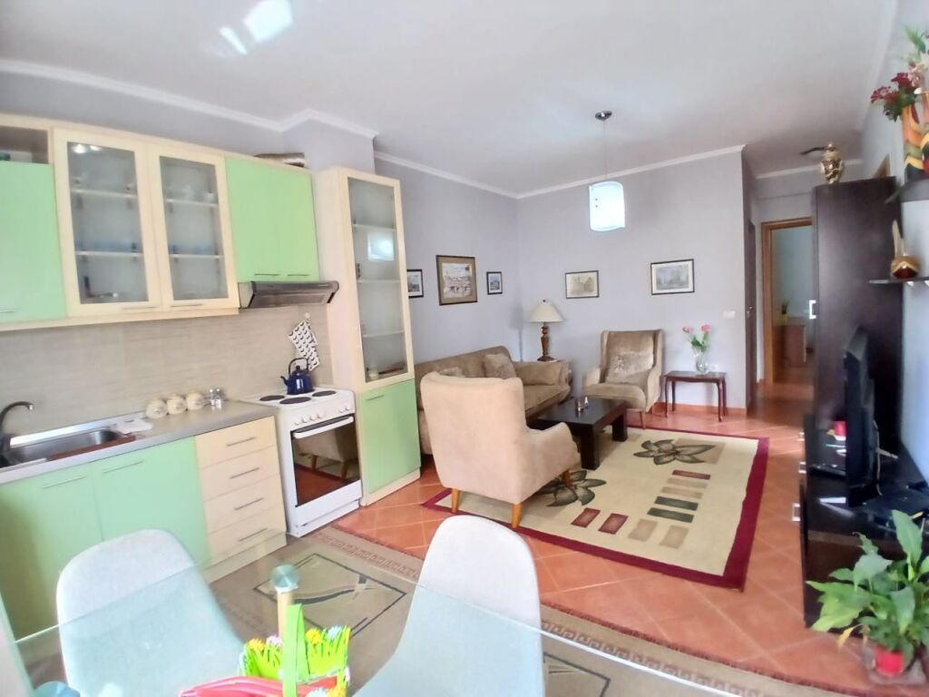 For rent 2+1 At Selvia Center 58,000 leke