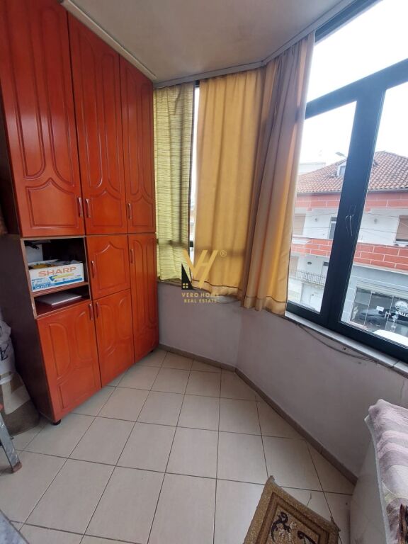 JEPET APARTAMENT 2+1+2+BLK ME QERA NE SELITE 60.000 LEKE