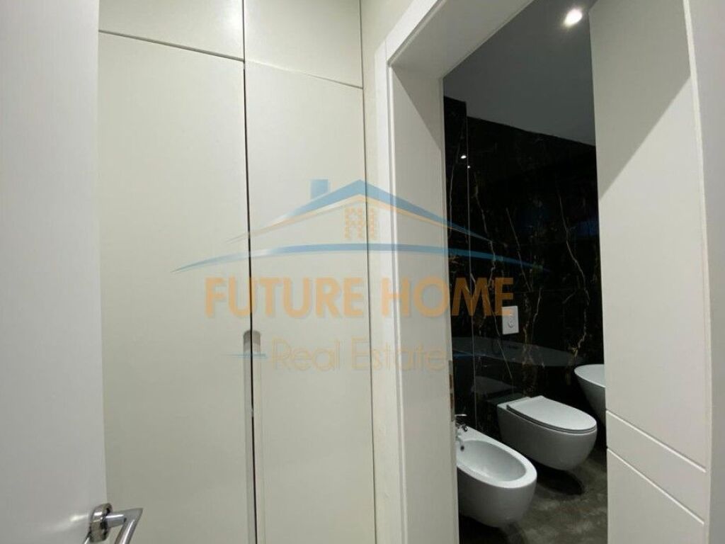 Shitet, Apartament 2+1+2, Stadiumi Dinamo