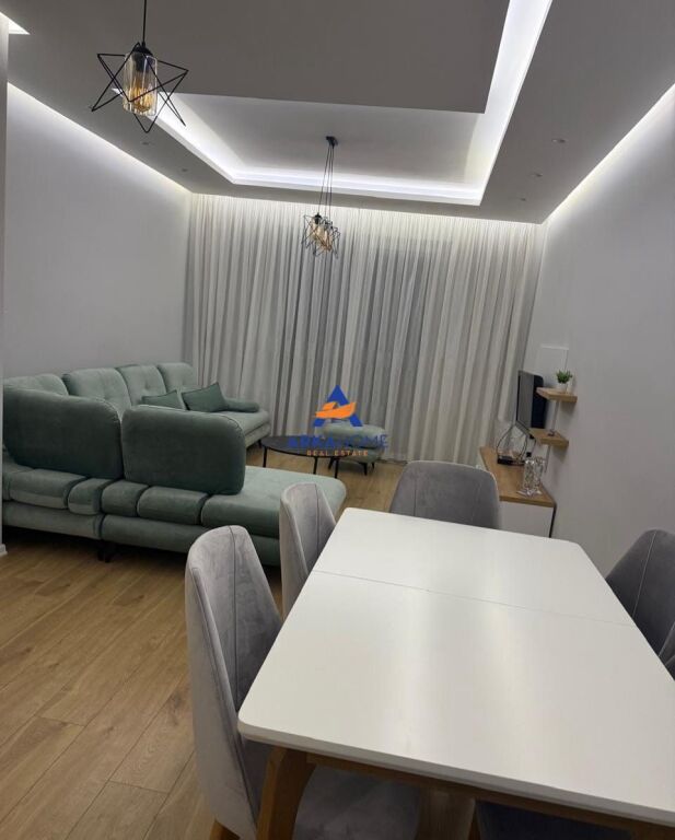 JEPET APARTAMENT ME QERA 2+1+BALLKON "RRUGA STAVRI THEMELI , AFER ME GLOBE, RRUGA KAVAJES" 65000 LEKE