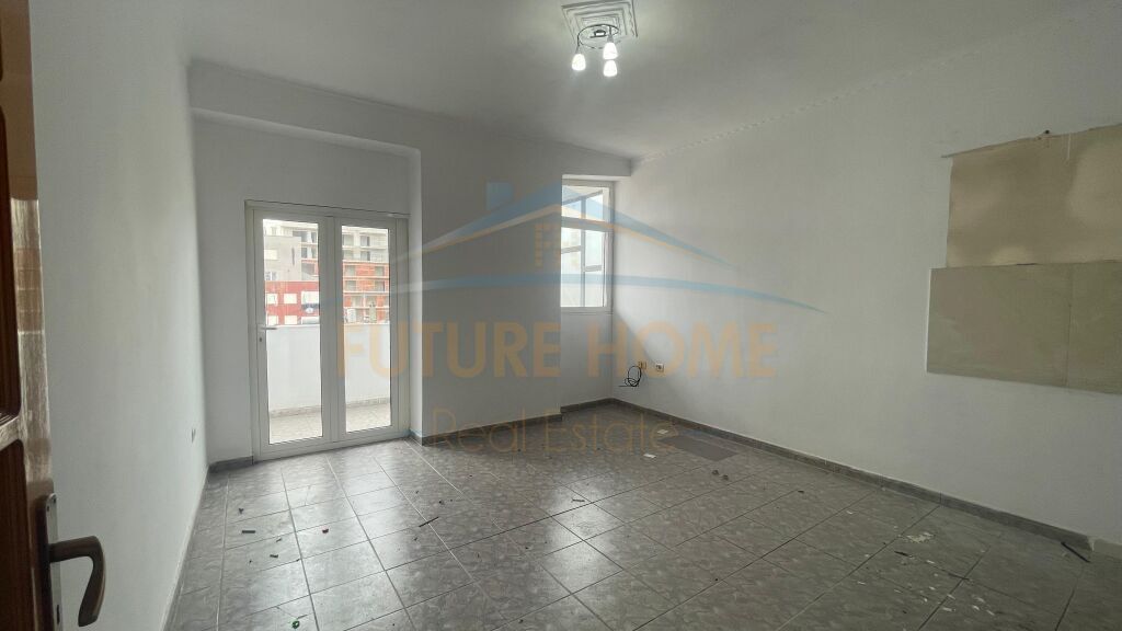 In vendita, Appartamento 2+1, Via Bardhyl