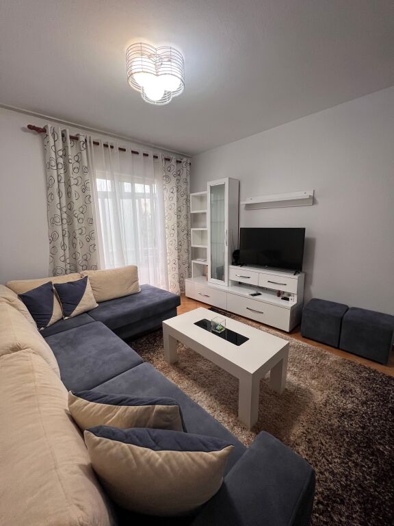 Apartament 550 euro 2+1