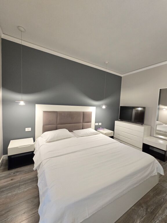 1+1 apartment for rent + parking spot, Delijorgj