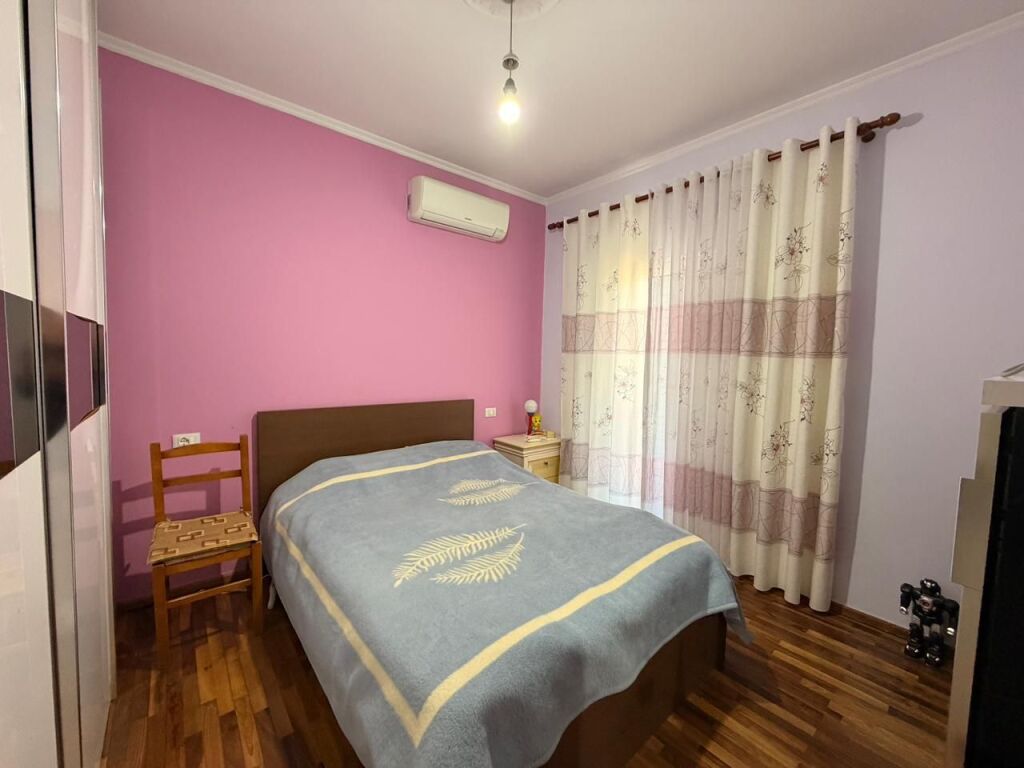 Villa su 3 Piani in Vendita – 2° Piano Abitabile, Strada Secondaria Spiaggia, Durrës