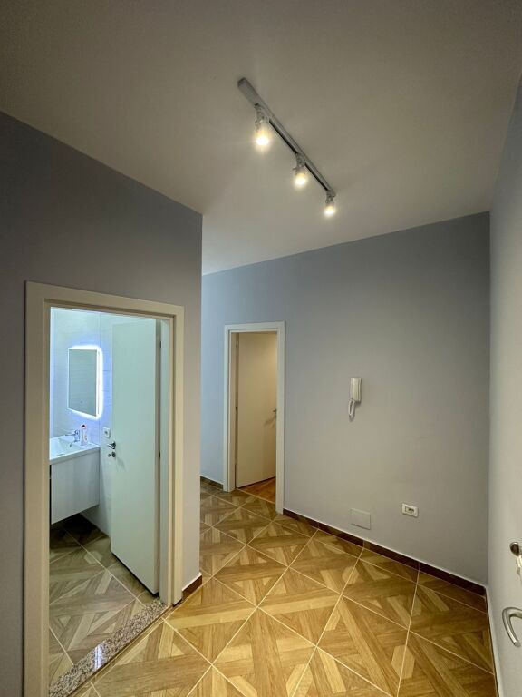 🏡 Jepet me Qera Super Apartament 2+1 ne 5 Maj