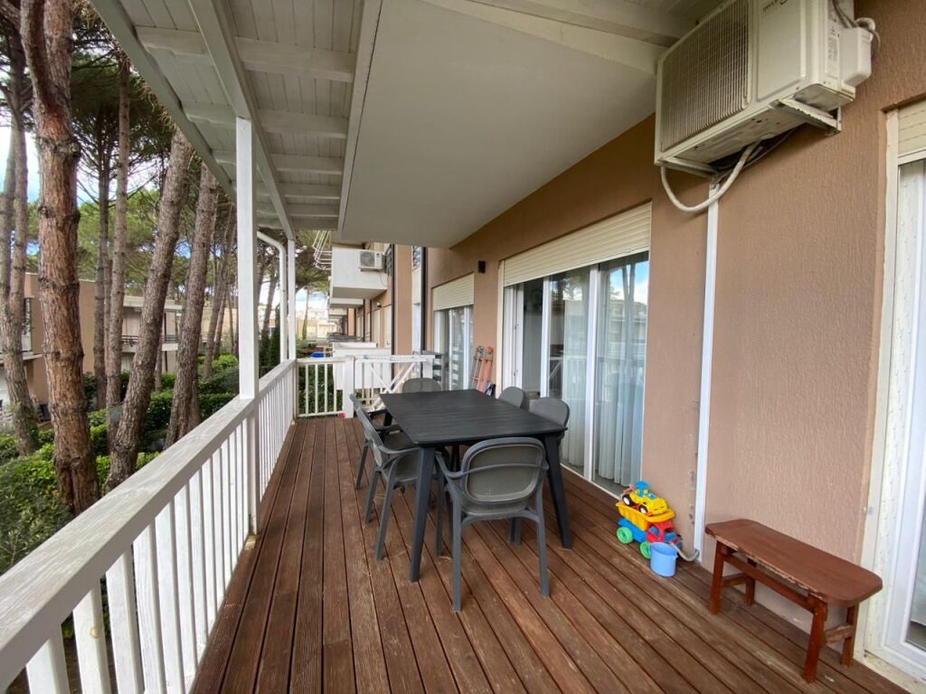 Shitet Apartament 2+1