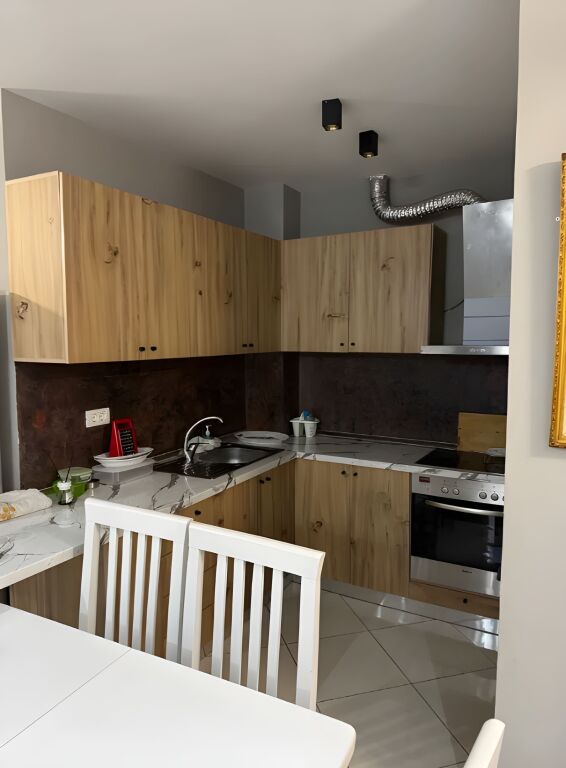 🏡 Appartamento 3+1 in affitto – Giardino Botanico, Tirana!!!
