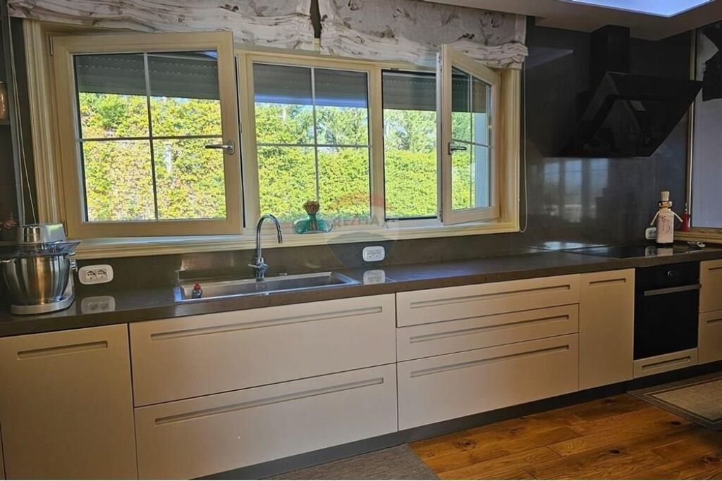 Villa in Vendita a Farke