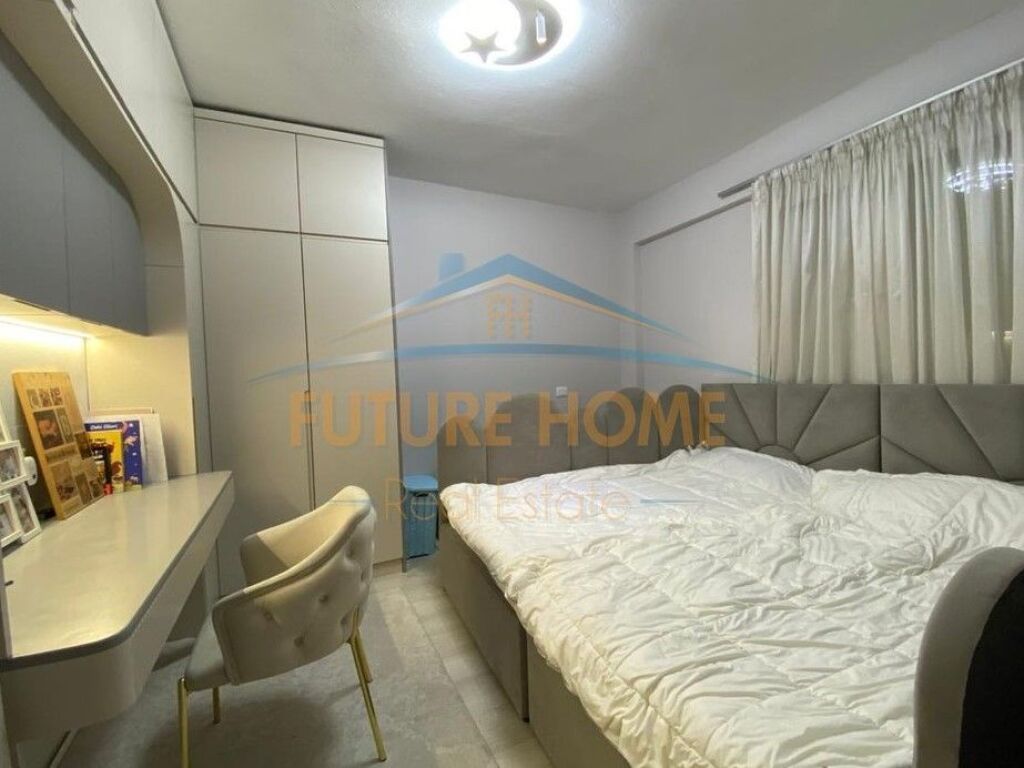 Shitet, Apartament 2+1+2, Stadiumi Dinamo