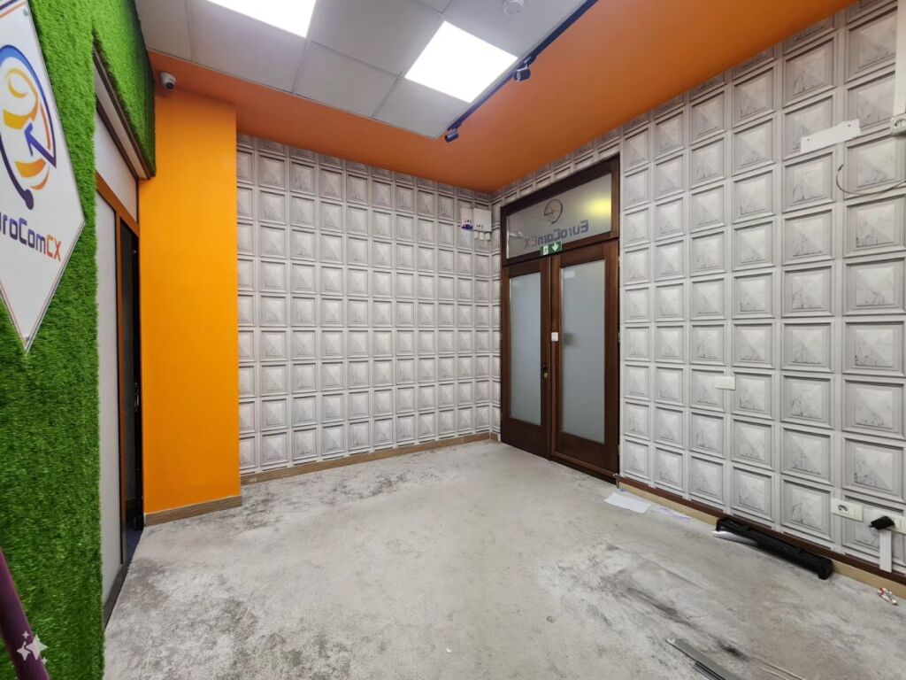 Office 440m for Rent near Delijorgjit