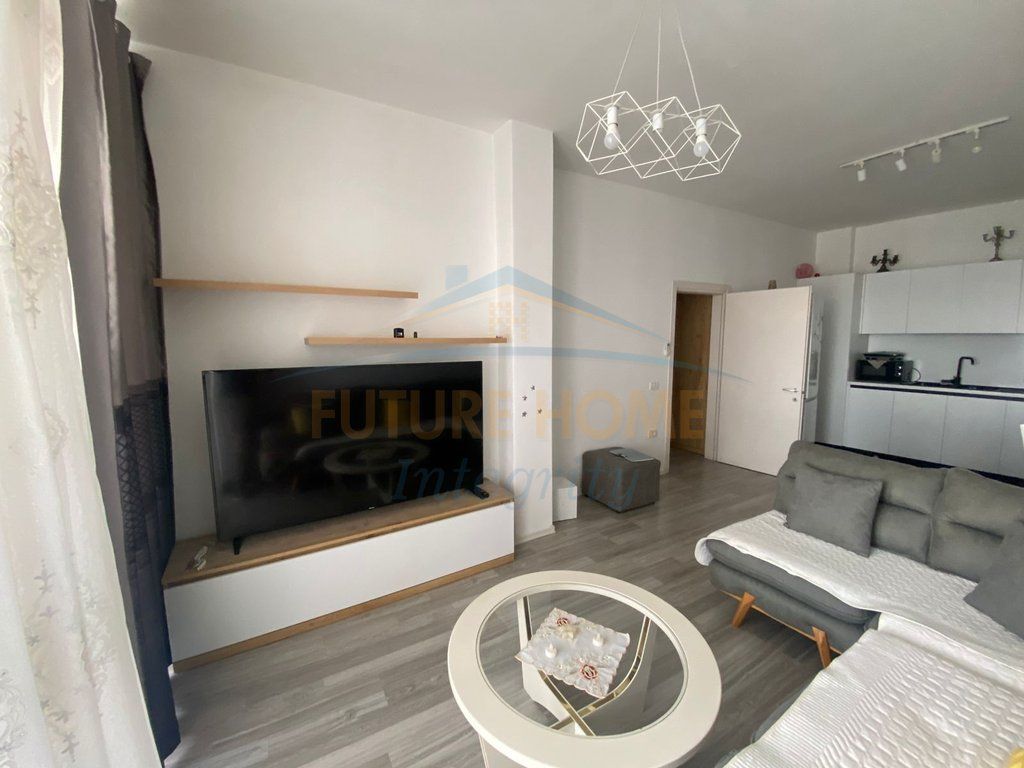 Qera, Apartament 1+1, Fresku, Tiranë.