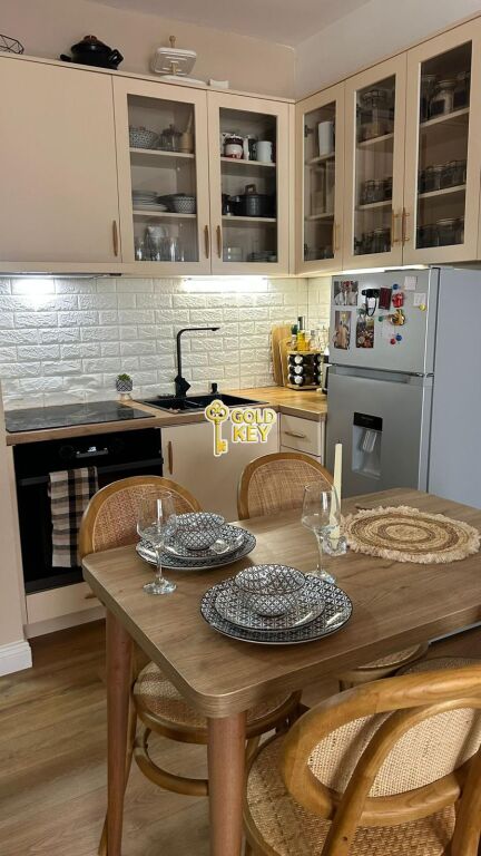 🏡 APPARTAMENTO ESCLUSIVO IN VENDITA 1+1 – SCALINATA DI KAVAJA DURAZZO