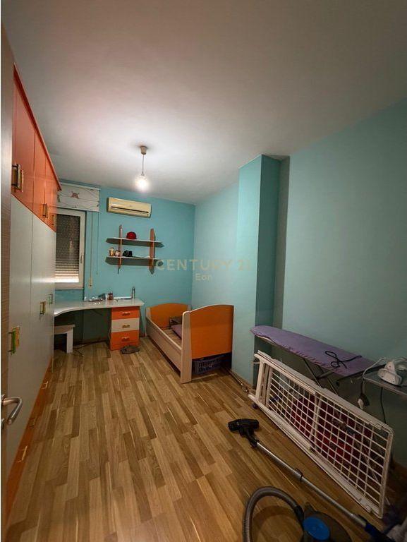 Appartamento 2+1 in affitto nel centro di Durazzo, vicino alla posta!