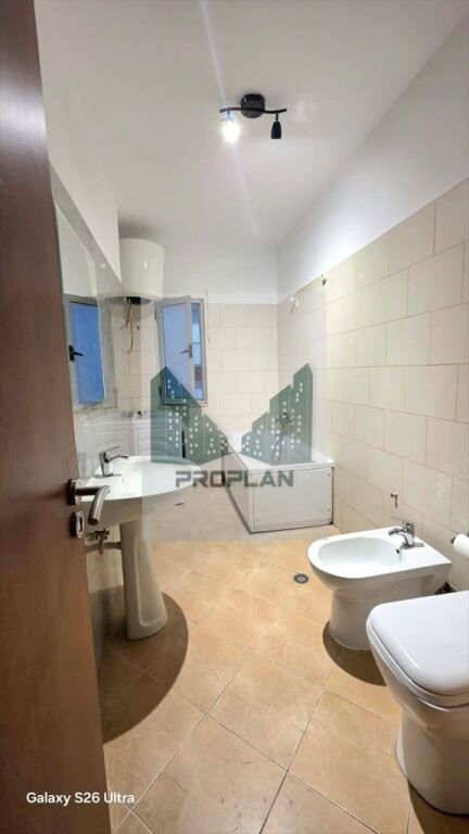 🏠 SHITET Apartament 2+1 | Astir (pranë Bar Santana)