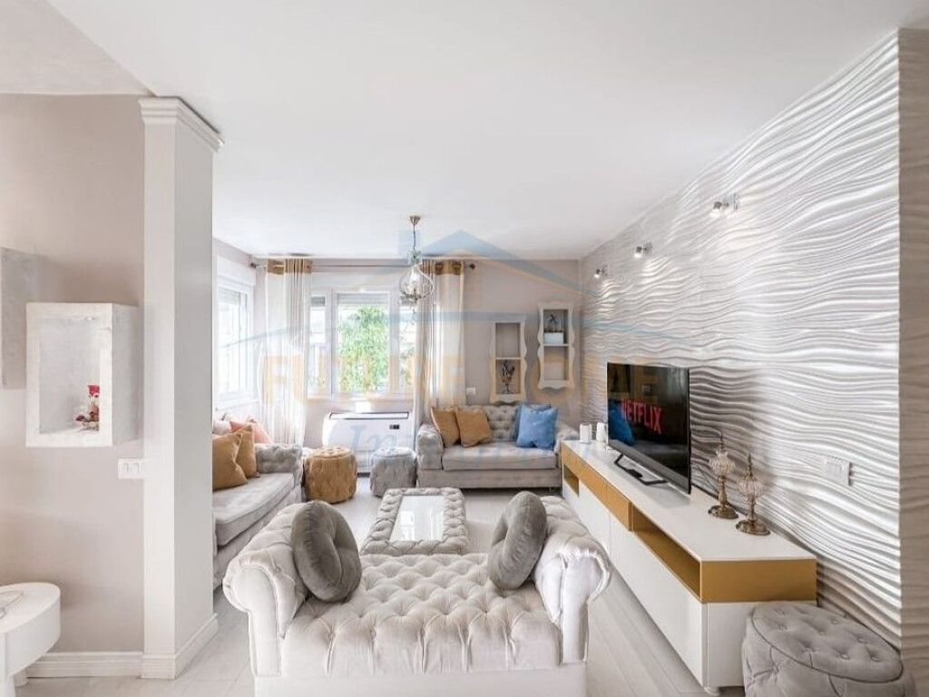 Qera, Apartament 2+1+2, Kopshti Zoologjik, Tiranë.