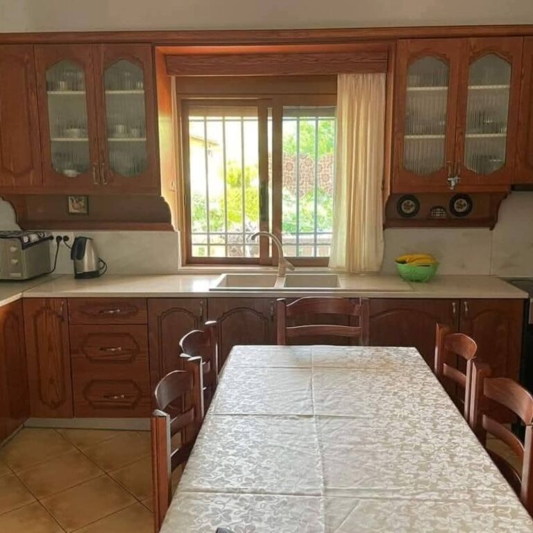 SHITET SHTEPI PRIVATE CEPUNE GJIROKASTER