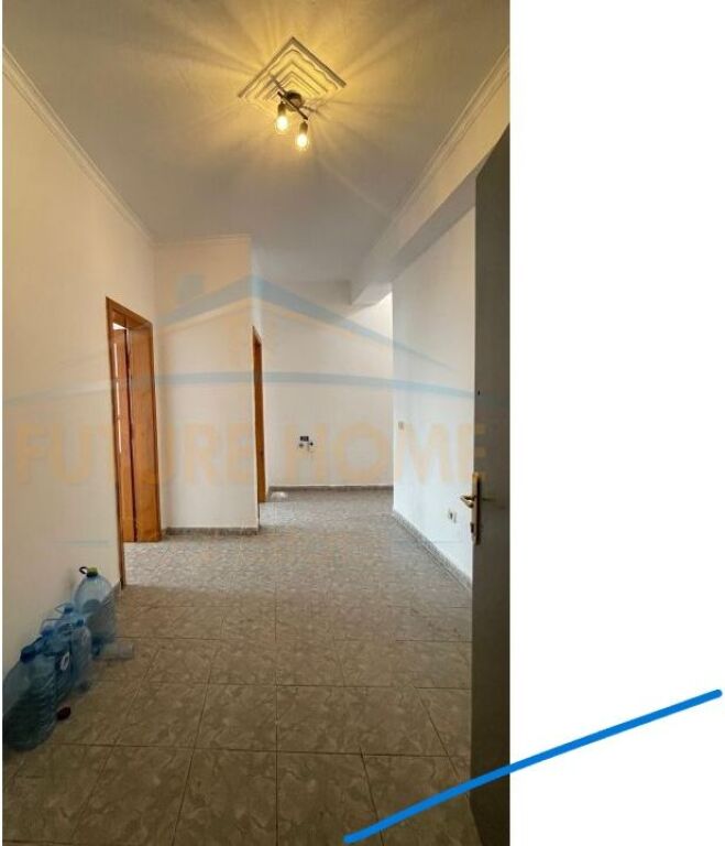 In vendita, Appartamento 2+1, Via Bardhyl, Tirana