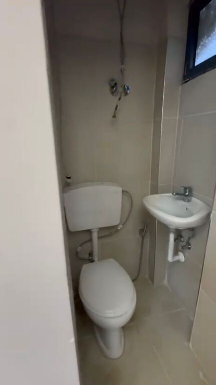 Business premises for rent near Zjarrfiksa