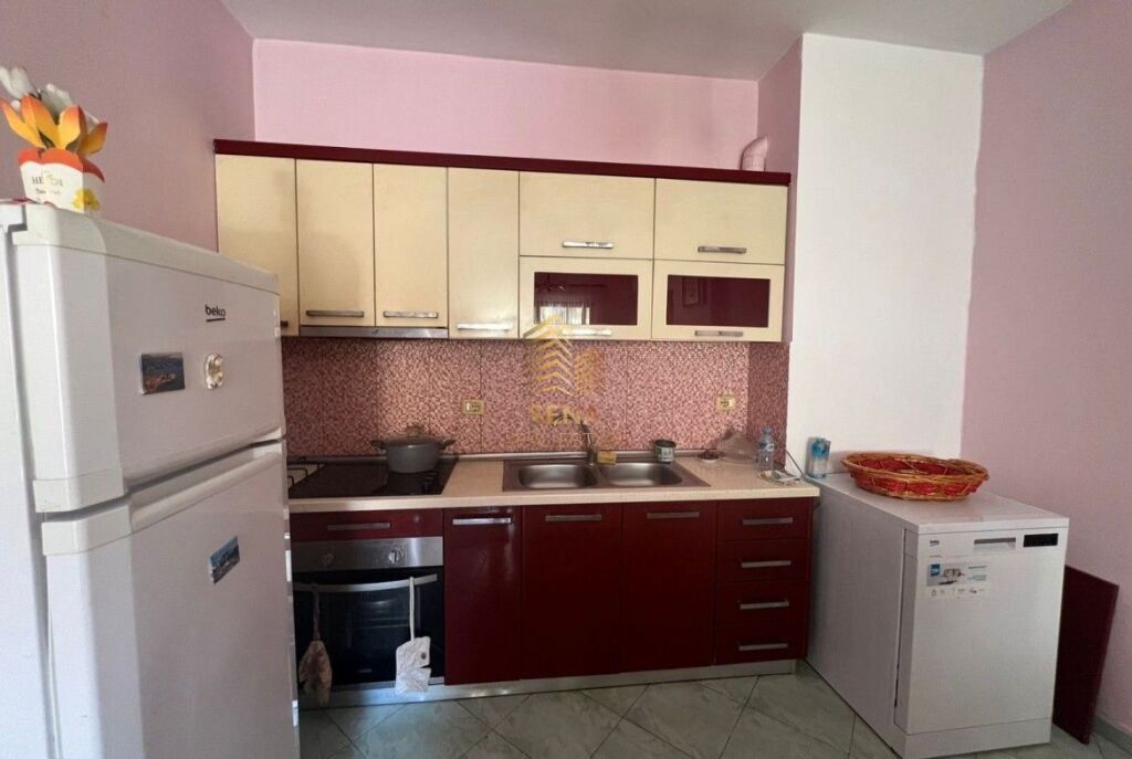 Rent, Apartment 2+1, Yzberisht, 33,000 Leke/Month