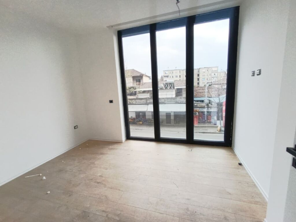 Premises for rent for Clinic, Golden Gate